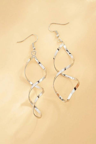 Exaggerated And Minimalist Twisted Hoop Earrings