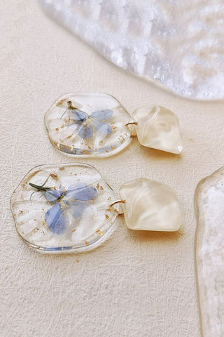 Pressed Flower Earrings - Epoxy Vintage Blue Romantic