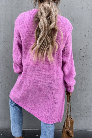 Long sleeved knitted cardigan