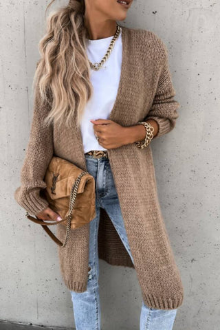 Long sleeved knitted cardigan