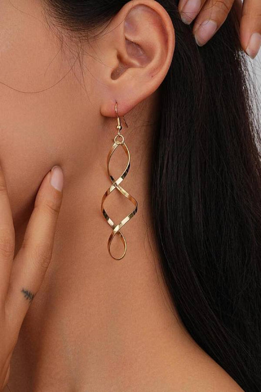 Exaggerated And Minimalist Twisted Hoop Earrings