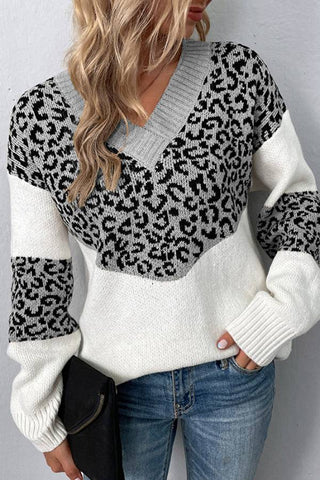 V-neck contrasting leopard print knit pullover sweater