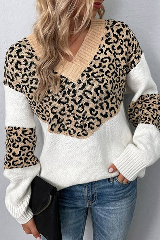 V-neck contrasting leopard print knit pullover sweater