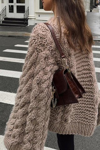 Round neck bell sleeve knitted loose sweater