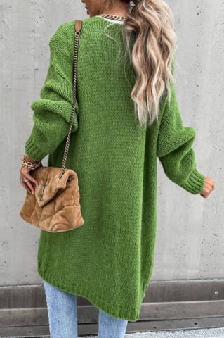 Long sleeved knitted cardigan