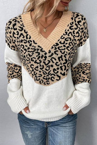 V-neck contrasting leopard print knit pullover sweater