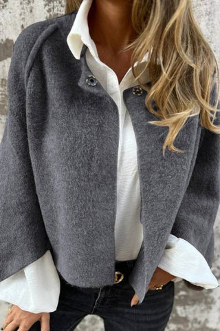 Loose short cashmere long sleeved jacket